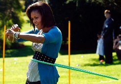 Michelle-Obama-hula-hoops